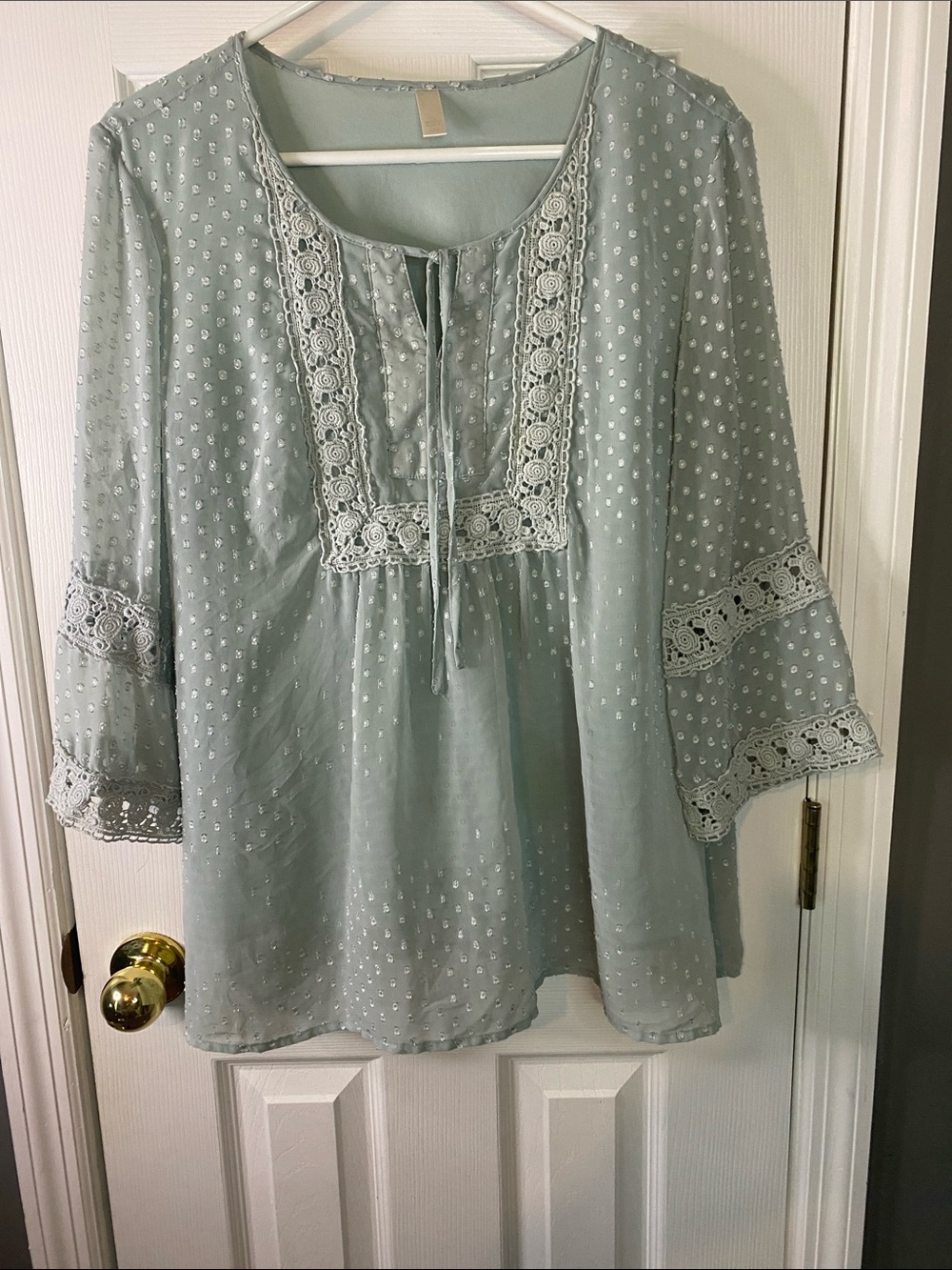 Krazy Kat. Light Sage Crochet Trim Peasant Blouse - Women Tops Size XL.